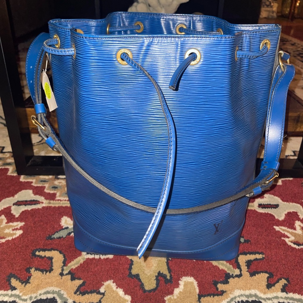 Louis Vuitton Epi Noe GM Blue
